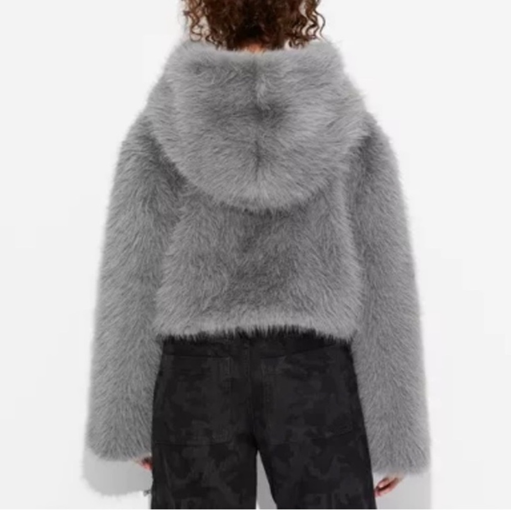 Viral Wild Fable Grey Hooded Fur Jacket NWT - Picture 6 of 9